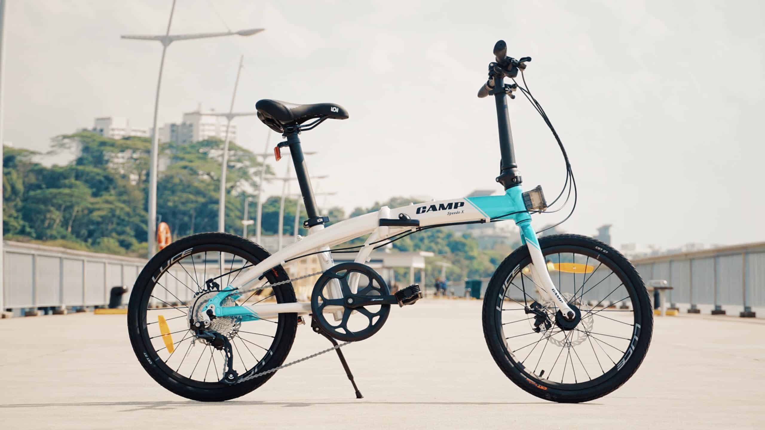 CAMP SPEEDO X (WHITE-BLUE) foldable bicycle at Woodlands Waterfront (1)