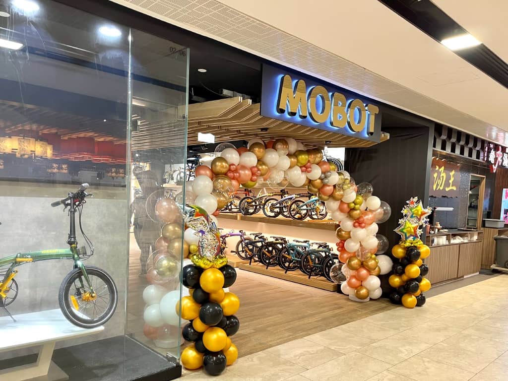 MOBOT at Century Square Tampines 2 - Press release: MOBOT x ROYALE Opens Bicycle Shop In Century Square Tampines